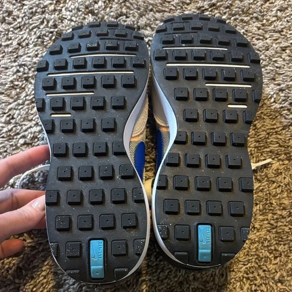 Nike Men's Orange and Blue Sneakers - Picture 2 of 4